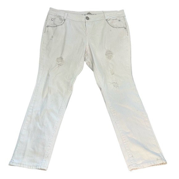 Almost Famous Destroyed Distressed White Studded Rhinestone Boyfriend Jeans 20 - Picture 1 of 13